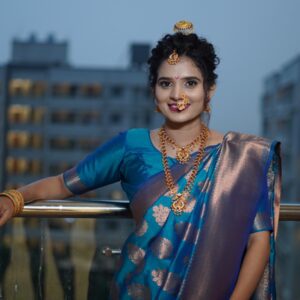 HD makeup for model photoshoot in Amravati by professional makeup artist